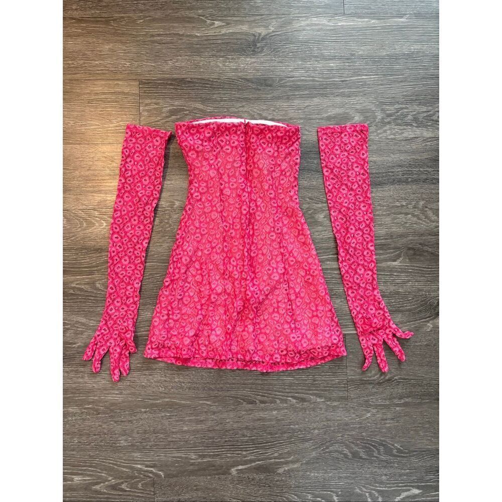 NWOT Miscreants London x Revolve Pink Lace Cupid Mini Dress W/ Gloves UK 6 US 2 - Picture 4 of 8